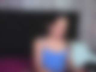 Alicee-Moonn's Live Sex Cam Show