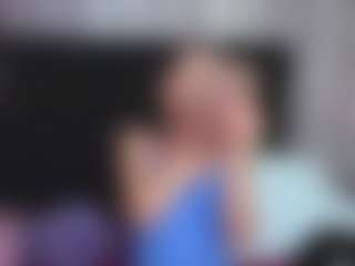 Alicee-Moonn's Live Sex Cam Show