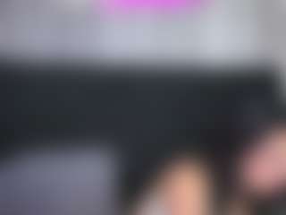 Live cam show with Alicee-Moonn - Black Hair on Dare Cams