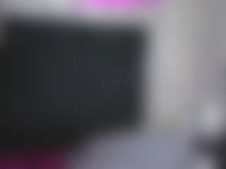Live cam show with Alicee-Moonn - Tease on AdultVida.com