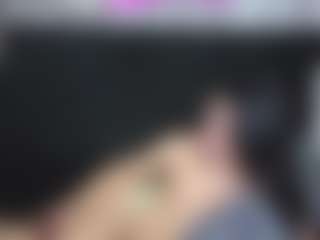 Live cam show with Alicee-Moonn - Black Hair on liverealitysex.com