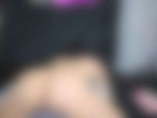 Alicee-Moonn's Live Sex Cam Show