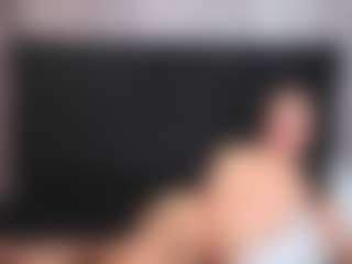Live cam show with Alicee-Moonn - Black Hair on Camsoda
