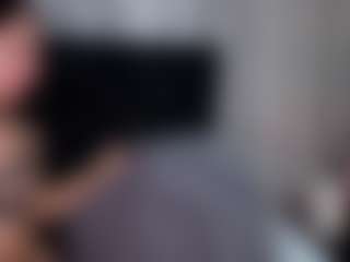 Live cam show with Alicee-Moonn - Cumshot on camtv