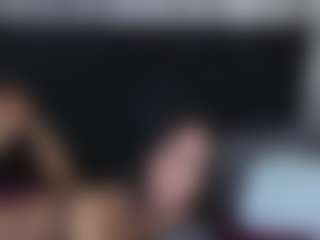 Live cam show with Alicee-Moonn - Lean on Camsoda.co