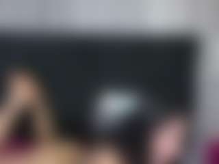 Live cam show with Alicee-Moonn - Submissive on milfzrlive.com