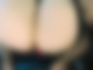 Live cam show with AmeliaCharm - Green Eyes on slutload