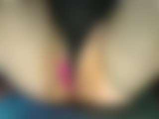 Live cam show with AmeliaCharm - Toes on Camsoda