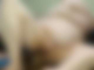 Live cam show with AmeliaCharm - Nails on CamwithHer