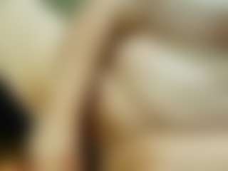 Live cam show with AmeliaCharm - Nails on chickslive.net