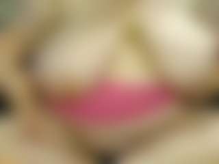 Live cam show with AmeliaCharm - Lovely on Milfs Live