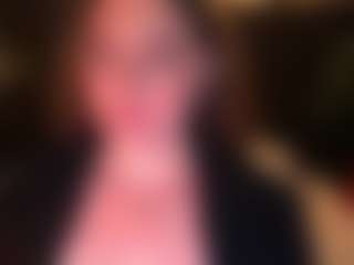 Live cam show with LuxSopphia - Shaved Pussy Brown Hair on live18s.com