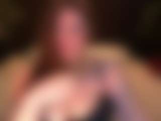Live cam show with LuxSopphia - BBW on SpunkLive