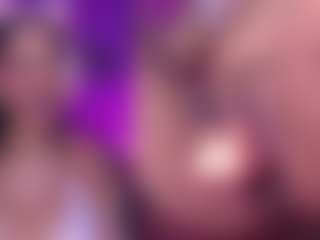 Live cam show with GinaKurt - Petite on SinfulBabes
