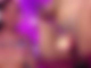 Live cam show with GinaKurt - Petite on Camiplay Live