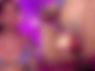 Live cam show with GinaKurt - Flashing on fapnchat