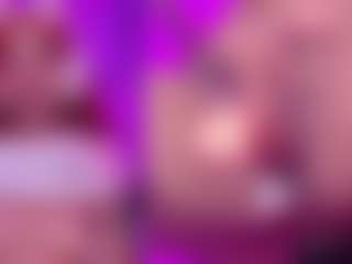 Live cam show with GinaKurt - Petite on livesuperchat.net