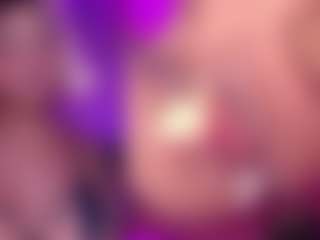 Live cam show with GinaKurt - Small Tits on sexytreat.net