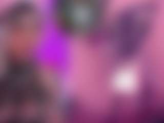 Live cam show with GinaKurt - Flashing on Camsoda