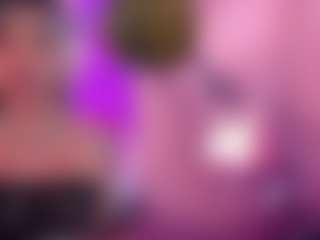 Live cam show with GinaKurt - Flashing on Camsoda