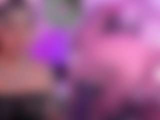 Live cam show with GinaKurt - Bedroom on Cam Slut