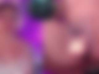 GinaKurt's Live Sex Cam Show