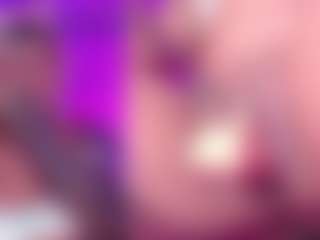 Live cam show with GinaKurt - Petite on Streamer API