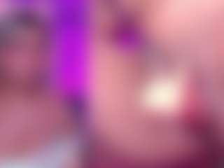 Live cam show with GinaKurt - Handjob on Soda Cam