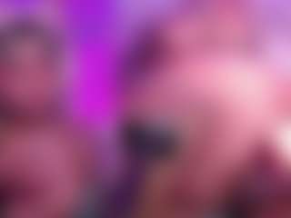 Live cam show with GinaKurt - Natural on Streamer API