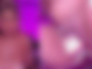 Live cam show with GinaKurt - Fingering on madthumbs