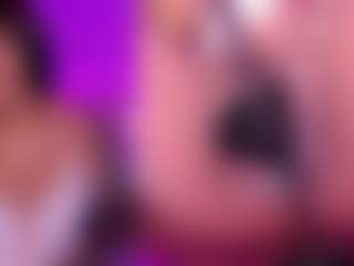 Live cam show with GinaKurt - Average on livesuperchat.net