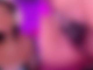 Live cam show with GinaKurt - Amateur on Camsoda