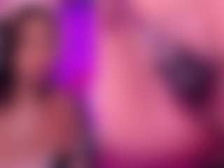 Live cam show with GinaKurt - Amateur on Camsoda