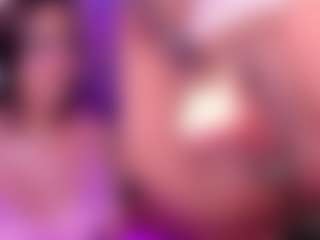 Live cam show with GinaKurt - Average on Camsoda