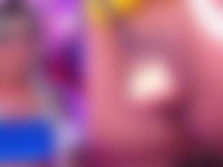 Live-Cam-Show mit GinaKurt - Fuck Machine auf Camsoda