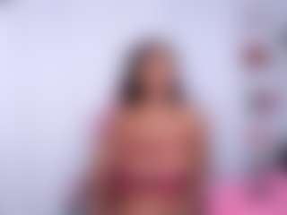 Live cam show with monicalinda - Eating Pussy on Livezox