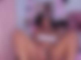 monicalinda's Live Sex Cam Show