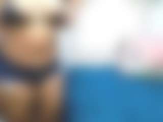 NaughtyMilfxox's Live Sex Cam Show