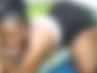 NaughtyMilfxox's Live Sex Cam Show