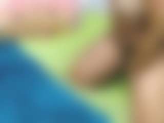 Live-Cam-Show mit NaughtyMilfxox - Fingering auf Camsoda