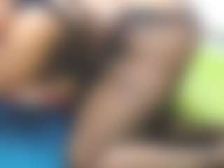 NaughtyMilfxox's Live Sex Cam Show