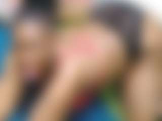 NaughtyMilfxox's Live Sex Cam Show