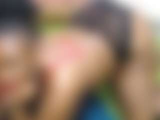 NaughtyMilfxox's Live Sex Cam Show