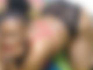 NaughtyMilfxox's Live Sex Cam Show