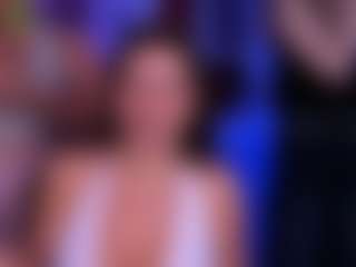 Live cam show with riley-sanders - Mature on pussylord.com