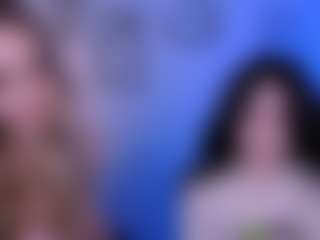 Live cam show with riley-sanders - Bedroom on Camsoda