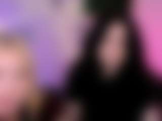 Live cam show with riley-sanders - No Smoking on StripNow