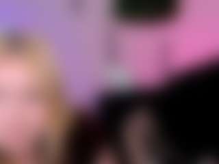 riley-sanders's Live Sex Cam Show
