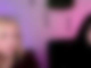Live cam show with riley-sanders - Lactating on AdultVida.com