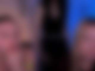 Live cam show with riley-sanders - Bedroom Mature on Camming Site